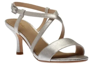 Clarks Amali Buckle Silver | Women Women's Sandal